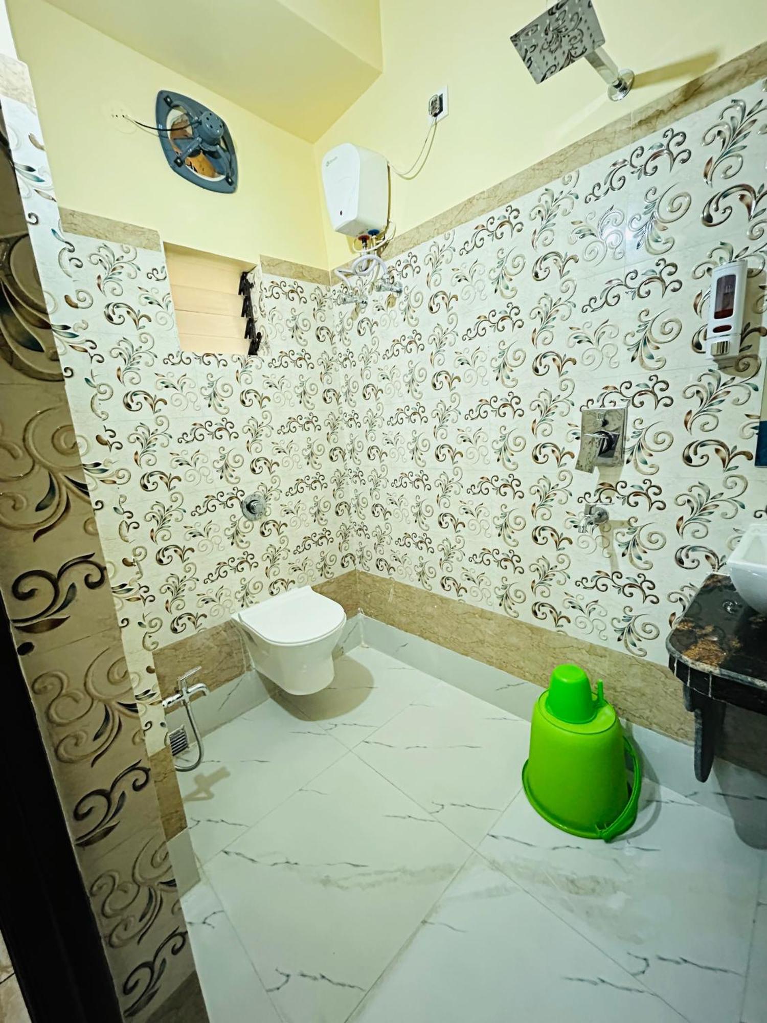 Hotel Kanan Inn Kolkata Exterior photo